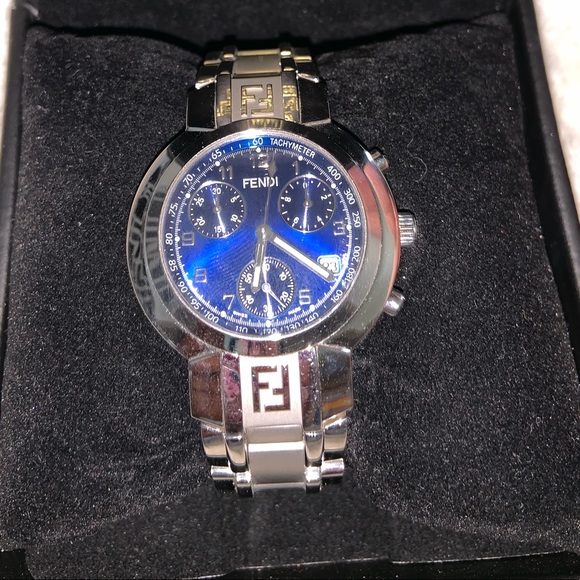 FENDI Watch - Picture 4 of 5